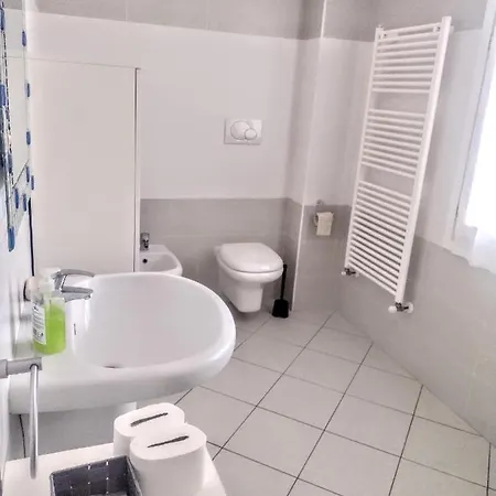 Di Andrea Bertolino 4*