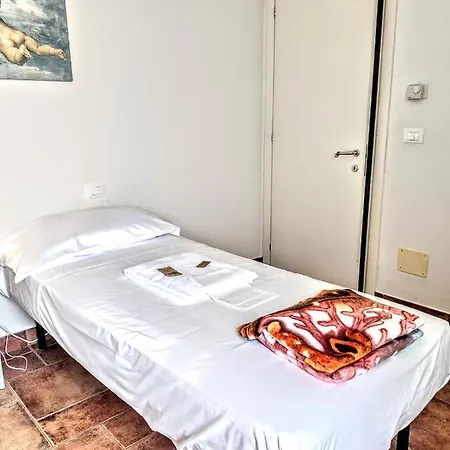 Di Andrea Bertolino 招待所 4*