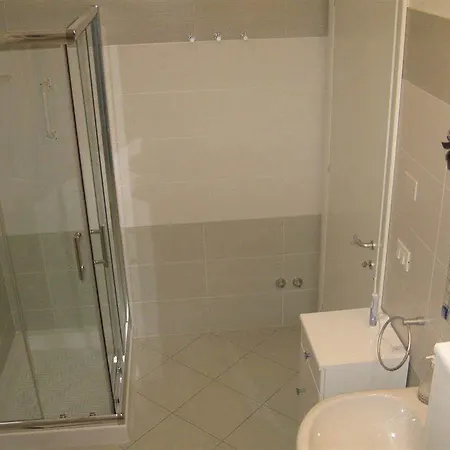 招待所 Di Andrea Bertolino